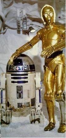 Sinemada maskelerinin ve kostmlerinin altnda grdmz aktrlerin gerek yzleri ve filmlerdeki karakterleri.