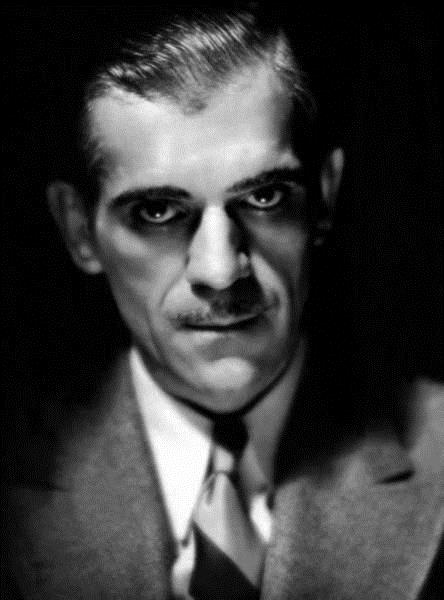 Sinemada maskelerinin ve kostmlerinin altnda grdmz aktrlerin gerek yzleri ve filmlerdeki karakterleri.