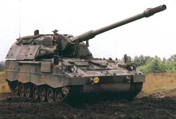 <p><b>T-155 FIRTINA OBS</b></p>    <b>Frtna'nn teknik zellikleri yle:</b>    <p>ap: 155 mm</p>  Toplam Arlk: 4339 Kg  <p>Namlu Arl: 2259 Kg</p>  Yiv Set Says: 48  <p>Namlu Boyu: 8095 mm</p>  Ateleme Tr: Elektro-Hidrolik veya elle  <p>Atm Adedi: Normal 6 atm/dak ani 15 saniyede 3 atm. Srekli 2 atm/dak.</p>  Menzil: 40 Km  <p>Namlu Tipi: Monoblok, dvme, otofretajl </p>