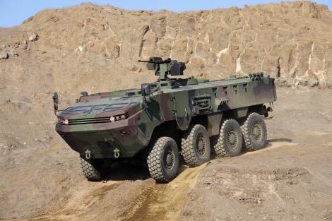 <p><b>ARMA - ZIRHLI MUHARABE ARACI</b></p>    Otokar'n rettii Arma 8x8 isimli zrhl muharebe arac karanlkta, siste, dumanda hibir k yakmadan termal kamera ile yolu ve etraf grme ve ilerleme imkan salayacak.  <p>Aracn Amfibi kit sayesinde hibir n hazrlk yapmadan suda yzebilmesi ve suda saatte 8 kilometre hz yapabilecek. </p>