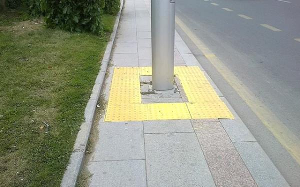 Kimi grme engellilerin bu sonsuz dngde bir anda gzlerinin ald bile rivayet edilir