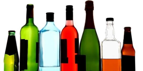 Listenin en tepesinde ise dnyann en eski endstrilerinden biri olan alkol pazar var. Sadece 2013 ylnda alkol endstrisinin bykl 1.161 trilyon dolar geti.