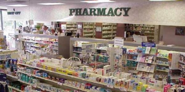 Bu devasa ila sanayinin bu kadar bymesinin balca nedeni ABDnin eczaclk sektrne nclk etmesi ve pastadan en byk pay almas. Sadece ABDdeki ila pazar 307 milyar dolar byklnde. Dnya toplamnda ise 985 milyar dolar.