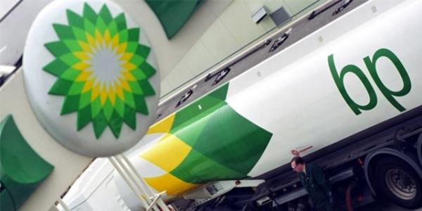 Meksika Krfezindeki BPye ait Deep Water Horizon petrol platformunda meydana gelen kaza ile tarihin en byk evre felaketlerinden biri gerekleti. Milyarlarca varil petrol gnlerce krfeze szd. Ayrca BPnin ayn yl ABD Texas eyaletindeki tesislerinden havaya 24 ton kimyasal madde kart. Bu olaylara karn BP hala dnyann en gl petrol irketlerinden biri.