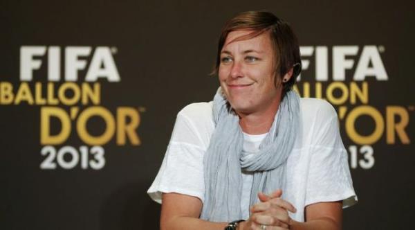 Bitmek Bilmeyen `Messi mi Ronaldo mu?` Tartmalarna kiliden Ortak Yant: `kimiz de sizlerden zenginiz...`