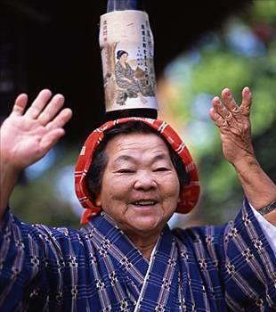 Japon kadnlarsa Zimbabwe'dekilere oranla iki kat daha fazla yaama isteiyle dolu. (86.2 yl)