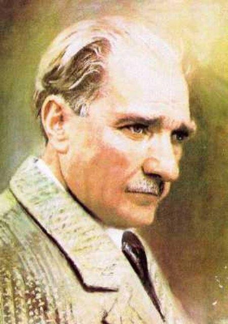 19 Mays 1919'da Samsun'a ktmt ve bindii vapurda sadece 19 yolcu vard. 19 yl Trk millitenin kaderine hkmetmi. Ad ve soyad yani "Mustafa Kemal Atatrk" 19 harftir.