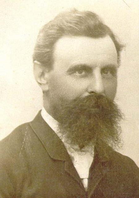 1-William Bullock kesintisiz bask yapabilen matbaa makinelerinin mucidiydi.