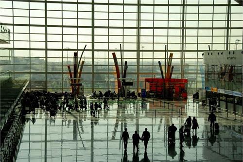 <p><b>41. TAV Havalimanlar </b></p>  Cirosu: 2.65 milyar lira