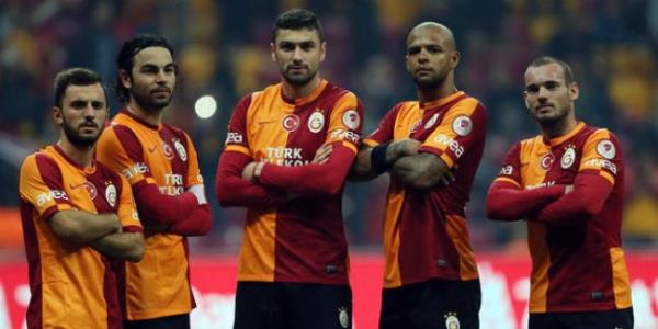 @nzlozturk Amrabat gol atnca Mancini bi efkarland gibi :D