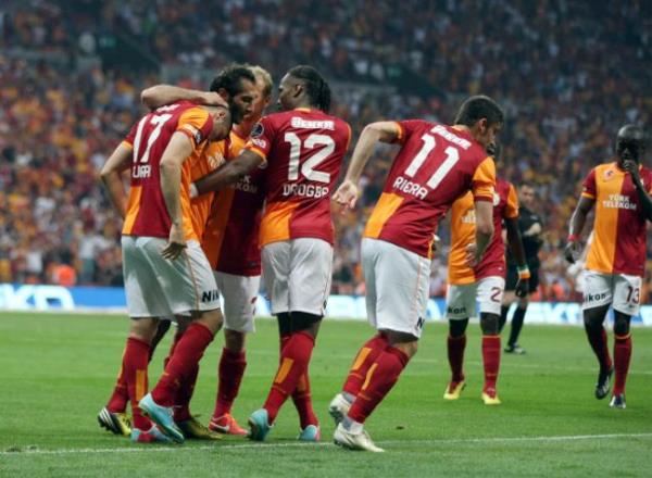 @seremtan Amrabat'a bakin hele