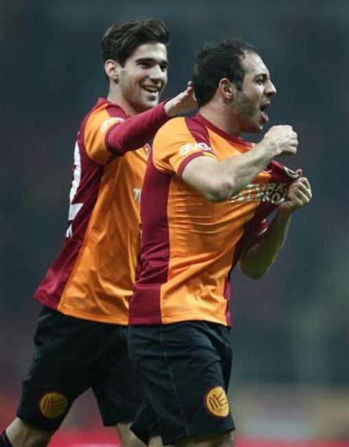 Dn oynanan Tokatspor manda da oyuna girdikten sonra mcadeleye hz kazandran ve takmnn 2. goln kaydeden Amrabat sevincini formasndaki armay perek kutlad