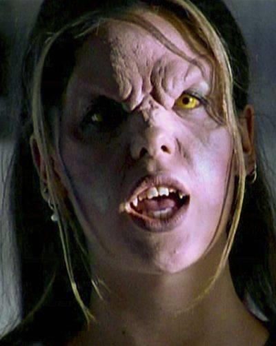 te plastik makyajla klktan kla giren yldzlar...