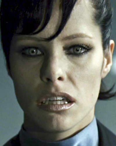 te plastik makyajla klktan kla giren yldzlar...