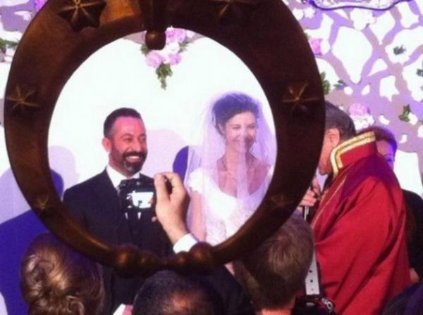 Yaz d�neminde yine bir ay s�reyle Cem Y�lmaz'�n yan�nda kalacak olan Kemal, okul takvimine g�re ara y�l tatillerinde bahar ve g�z d�nemlerinde ise birer haftay� babas�n�n yan�nda ge�irecek.