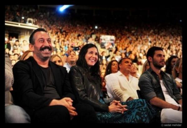 E�iyle bo�anma konusunda anla�t�klar�n� ifade ederek, bir de protokol sundu. Bu protokol do�rultusunda bo�anmak istediklerini kaydetti.