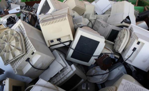 BOZUK VE KIRIK ELEKTRONK EYALAR: Gerekle balantnn koptuuna ve dier insanlarla iletiim kuramamaya iarettir!