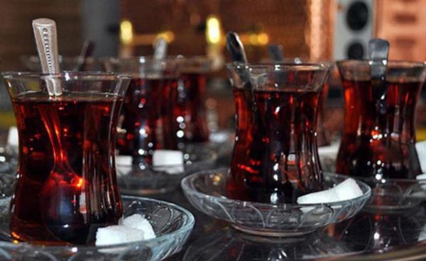 Trkiye'de ortalama olarak her kiinin ylda yaklak 3 kilo ay tkettiinin de belirlendii aratrmaya gre, Trkiye'yi ay tketimi sralamasnda rlanda ve ngiltere izliyor.