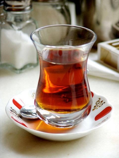 nternet sitesi, dnyada Trkiye kadar ok ay tketen bir lkenin daha olmadna dikkat ekti.