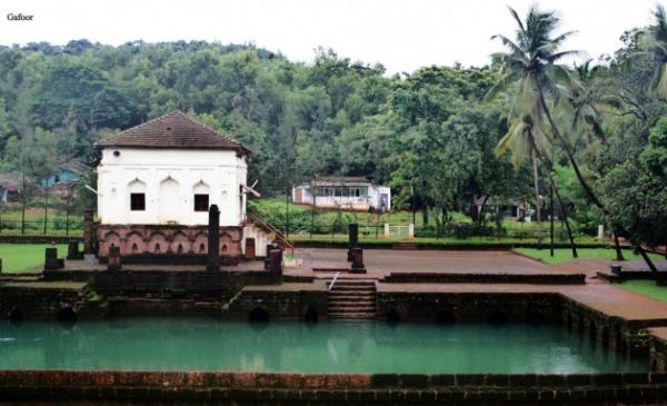 <p><b>Safa Cami</b></p>  Ponda, Goa