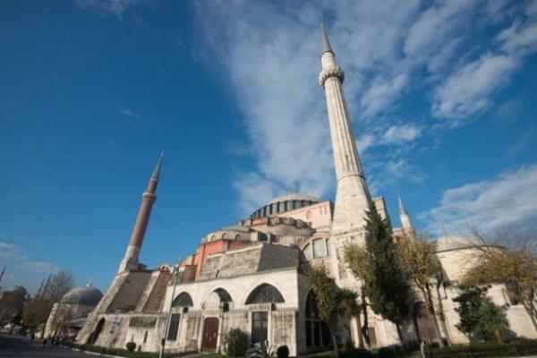 Led Zeppelin ve Eric Clapton gibi rock yldzlarn fotoraflayan Knight ise anakkale, stanbul, zmir, Kapadokya ve Pamukkale?de ekim yapt.