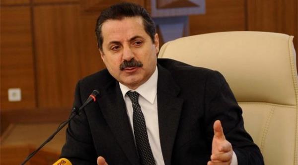 alma ve Sosyal Gvenlik Bakan Faruk elik 4 ocuk babasdr.