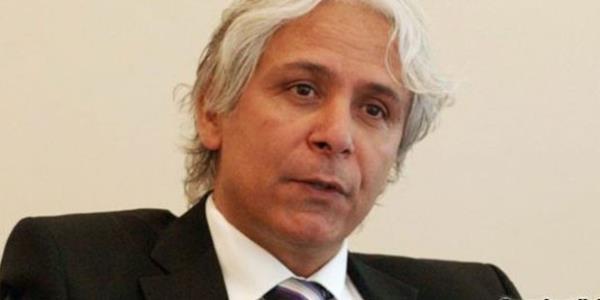 Gazeteci, akademisyen hsan Da da AK Parti iktidarnn AVM projesinin altnda kaldn ifade etti.