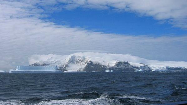 <p>5. Dnyann En Issz Adas - Bouvet Adas </p>  Gney Atlantik'te bulunan bu ada, Antartika ktasndan yaklak 1600km, Gney Afrika'dan da yaklak 2500km uzaklkta. in garibi ada Norve topra saylyor.