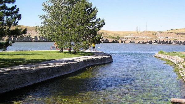 Bu nehrin doduu yerle denize dkld yerin aras yaklak 65 metre..