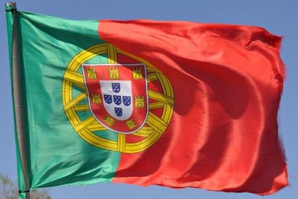 <p><b>Portekiz </b></p>  Neden bu kadar yoksul