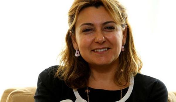 <p><b>Doan Tv A.. Ynetim Kurulu Bakan ev TSAD eski bakan Arzuhan Doan Yalnda'nn ocuklar: </b></p>    *Aydn Doan Yalnda   <p>*Metin Alihan Yalnda</p>