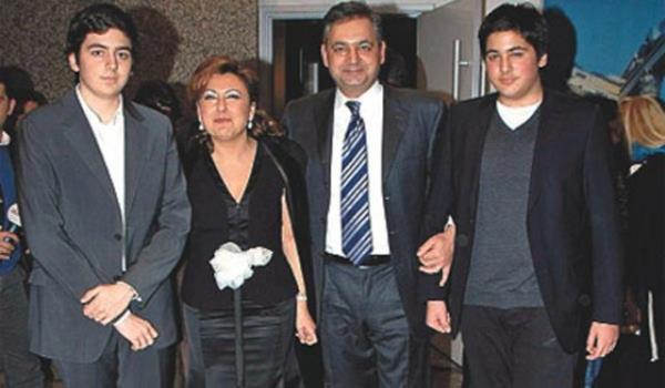 Arzuhan Doan Yalnda, oullar ile...