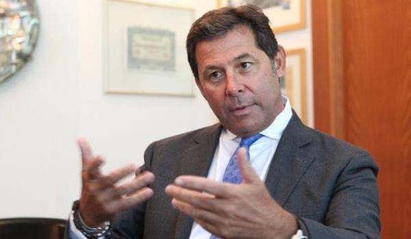 <p><b>Boyner maazalar zinciri sahibi Cem Boyner'in ocuklar: </b></p>    *Murat Boyner  <p>*Aye Boyner</p>  *Elif Boyner  <p>*Emine Boyner</p>