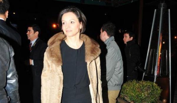 ark Tara'nn kz Leyla Tara Suyabatmaz...