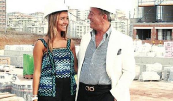 Sena Aaolu, babas Ali Aaolu'nun izinde...