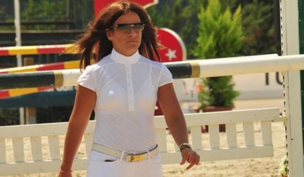 <p><b>Sabanc Holding ynetim kurulu yesi Sevil Sabanc'nn kz: </b></p>    *Melisa Tapan