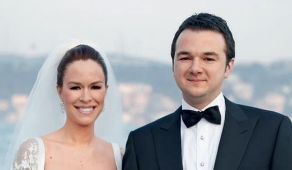 <p><b>Enka Holding CEO'su Sinan Tara'nn torunu (Agah Mehmet Tara'nn olu): </b></p>    *Sinan Tara