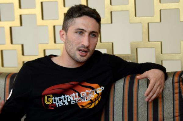 Sabri ylda ortalama 1 gol atyor. Keke o golu baka maa saklasaydn reis :)