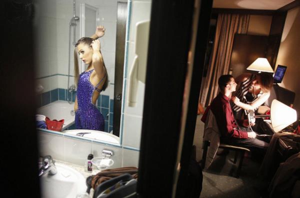 Saraybosna Salsa Kongresi gsterisinden nce Lejna Kari-Lubarda, salarn rerken. DADO RUVIC / REUTERS