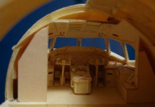 e ilk nce uan kanatlarn yapmakla baladn belirten Stewart, zorluk yaamam deil.