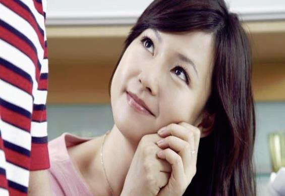 <p><b>Delloite: Mdr</b></p>    Nedensiz bir ekilde hayran olduun 3 insan kim ve sence niye?