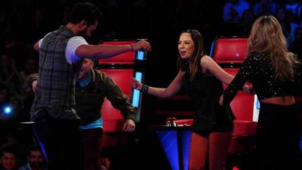 <p><b>DERS 5</b></p>     Eer jriden biri, birka ya da tamam dner ve sesini vmeye balarlarsa 'nann ne diyeceimi bilemiyorum, ok mutluyum, 30 yldr yemek yemediimi bile unuttum' de, ajitasyonu patlat!