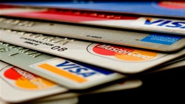 2011'de belli bir gelir dzeyinin altndakilere limit snr geldi. Kart borcunu erteleyenlerin oran % 20.3'ten % 11.9'a dt.