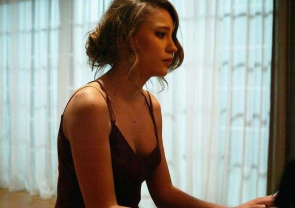 nl oyuncu Serenay Sarkaya'nn yeni dizisinden ne kadar kazand ortaya kt.