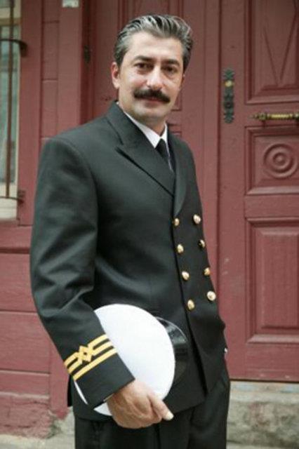 yle Bir Geer Zaman ki dizisinin Ali Kaptan' Erkan Petekkaya blm bana 35 bin TL