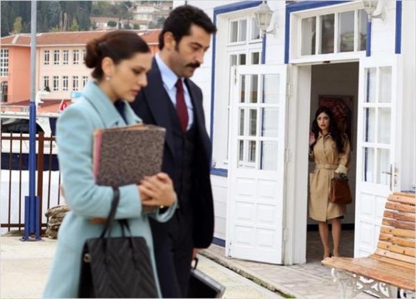 Kenan mirzalolu 'Karaday' dizisinden 2 sezon iin pein para, yani 2 milyon TL almt.