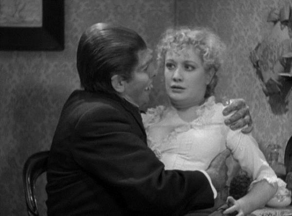 Jekyll, insann iindeki drtleri dar kartmak iin hazrlad svy kendi zerinde denemeye karar verir ve ehvet dkn bir canavara, yani Mr. Hyde'ye dnr. inde gizli kalm tm ktlkleri aa kartr ve evresine ar zararlar verir.