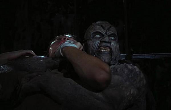 <p><b>15. The Creeper </b></p>  Jeepers Creepers filminin yarat The Creeper, tarih ncesinden kalma ve etobur bir yaratktr, 23 ylda bir 23 gn beslenmektedir.