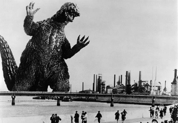 El kol hareketleri yapabilmi, insanlar anlayabilmi, hatta bir sahibi bile olabilmitir. Yzebilen canavar Godzilla, dneminin en mkemmel canavardr diyebiliriz.