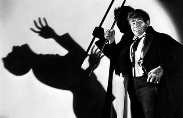 Drtlerin gl ama sindirilmi bir ekilde mevcut olduuna itenlikle inanan insancl, yakkl ve nazik bir doktordur.